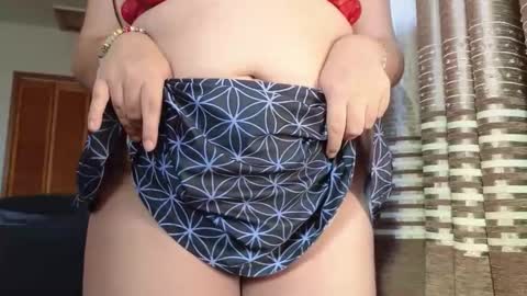 Snapshot of lovelace390 chatting on 10/29/25, 10:11 Amber online show from 10/29/25, 10:11