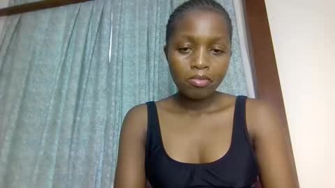 lovelbrownie online show from 10/05/25, 10:13