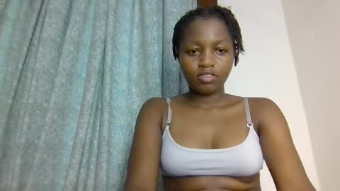 lovelbrownie online show from 10/19/25, 10:05