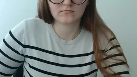 Lily online show from 11/17/25, 07:47