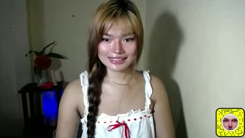 lovelily_xoxo online show from 04/12/26, 09:42