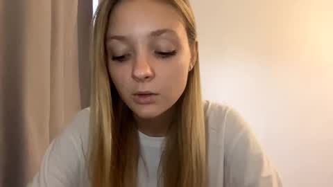 Snapshot of lovelladeboer chatting on 10/09/25, 06:11 Ella online show from 10/09/25, 06:11