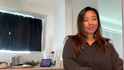 Love online show from 12/01/24, 07:36