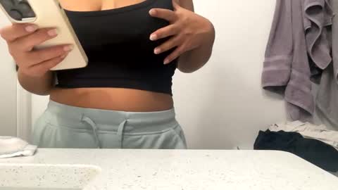 Love online show from 01/30/25, 09:47