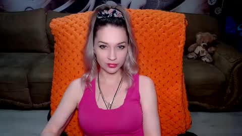 private open online show from 02/10/25, 02:16