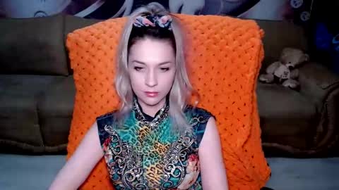 private open online show from 02/16/25, 05:37