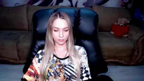 private open online show from 09/29/25, 04:45
