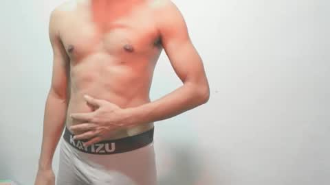 Snapshot of lovely__person chatting on 02/13/25, 09:17 Lovely Person online show from 02/13/25, 09:17