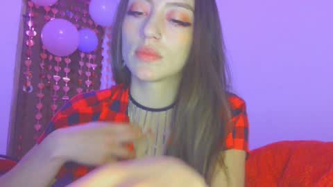 Snapshot of lovely_akira_xwx chatting on 01/19/25, 05:37 Tami online show from 01/19/25, 05:37