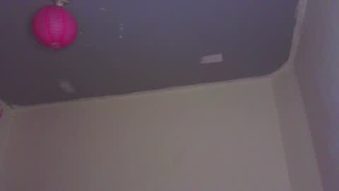 Snapshot of lovely_akira_xwx chatting on 02/14/25, 05:09 Tami online show from 02/14/25, 05:09