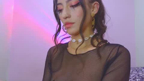 Snapshot of lovely_akira_xwx chatting on 09/14/25, 07:18 Tami online show from 09/14/25, 07:18