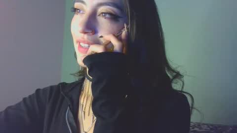 Snapshot of lovely_akira_xwx chatting on 10/03/25, 06:32 Tami online show from 10/03/25, 06:32