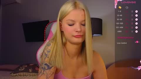 Jenny online show from 11/07/25, 01:00