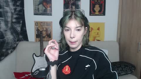 Cassie online show from 02/07/25, 10:20