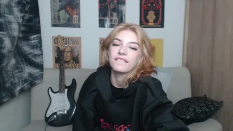 Cassie online show from 03/10/25, 09:32