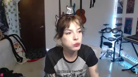 Cassie online show from 11/02/25, 11:18
