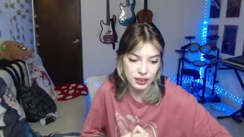 Cassie online show from 11/13/25, 01:37
