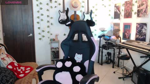 Cassie online show from 03/31/26, 05:52