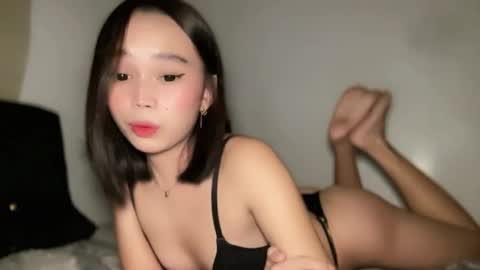 lovely_cittie18 online show from 11/29/25, 02:42