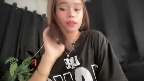 lovely_cittie18 online show from 03/05/26, 01:34