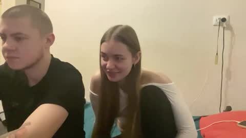 lovely_couple00 online show from 02/22/26, 08:07