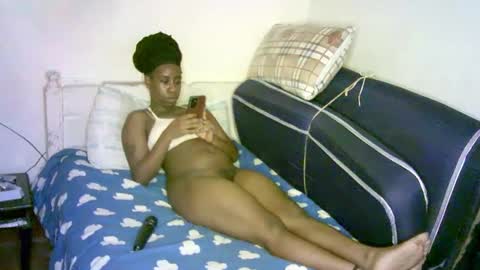 Snapshot of lovely_ebonies2 chatting on 03/28/26, 02:27 lovely_ebonies2 online show from 03/28/26, 02:27