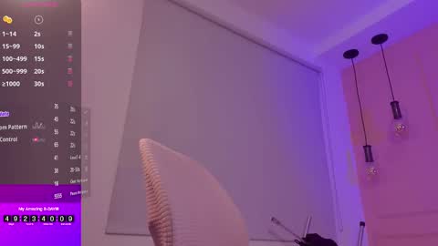 Emma online show from 10/03/25, 01:19