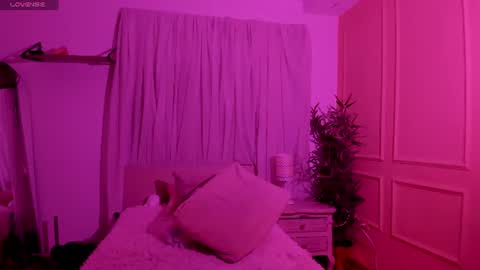 Emma online show from 07/08/26, 01:15