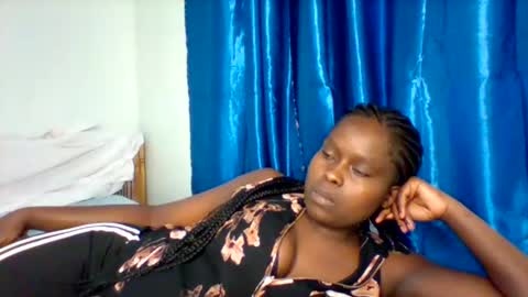 Snapshot of lovely_goodness chatting on 01/14/25, 12:14 enid online show from 01/14/25, 12:14