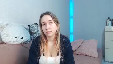 Lovely Hayley online show from 02/09/26, 08:57