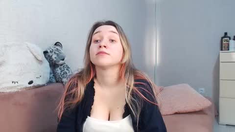 Lovely Hayley online show from 02/18/26, 09:33