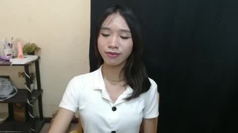 lovely_jasleen online show from 11/21/25, 07:18