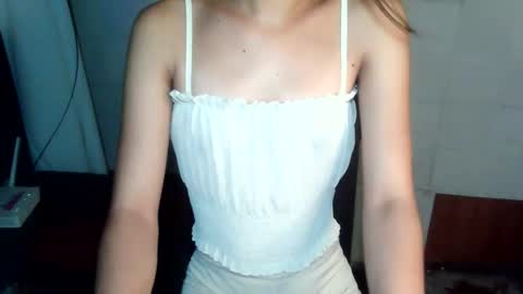 lovely_joan123 online show from 05/15/26, 02:46