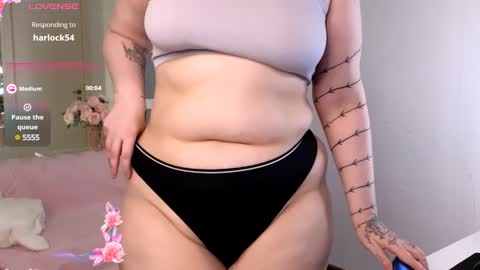 lovely_leilla online show from 12/28/24, 02:33