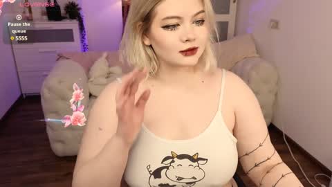 lovely_leilla online show from 01/09/25, 02:43