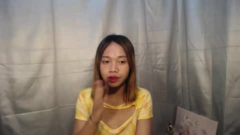 lovely_lianne online show from 10/03/25, 11:18