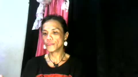 Snapshot of lovely_manificent4u chatting on 08/05/26, 10:51 Lest online show from 08/05/26, 10:51