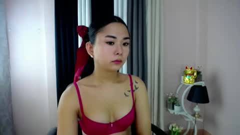 Snapshot of lovely_maria_x chatting on 02/23/25, 12:41 Maria online show from 02/23/25, 12:41