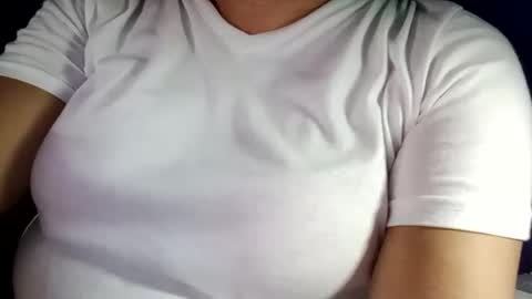 lovely_orchid online show from 01/07/25, 05:12