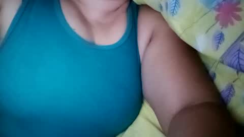 lovely_orchid online show from 01/12/25, 12:07