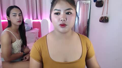 lovely_shine online show from 02/25/26, 03:27