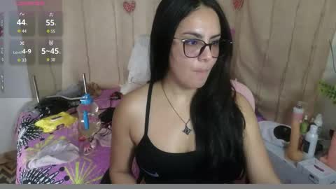 Snapshot of lovely_trix_ chatting on 05/18/26, 03:40 Trix online show from 05/18/26, 03:40