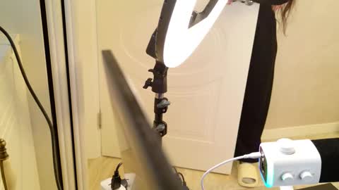 Snapshot of lovelybeatricee chatting on 03/04/26, 06:41 Beatrice online show from 03/04/26, 06:41