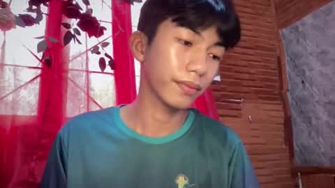 lovelyboy_jm online show from 05/15/26, 11:01