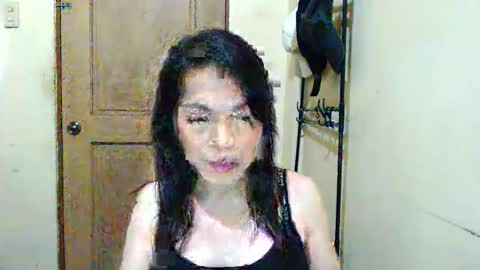 lovelykimts32 online show from 11/10/25, 01:21