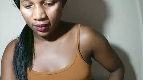 Snapshot of lovelylarra chatting on 05/01/26, 09:25 lovelylarra online show from 05/01/26, 09:25