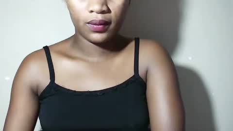 Snapshot of lovelylarra chatting on 05/14/26, 07:59 lovelylarra online show from 05/14/26, 07:59