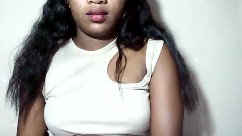 Snapshot of lovelylarra chatting on 07/18/26, 08:07 lovelylarra online show from 07/18/26, 08:07