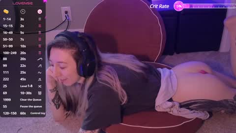 Snapshot of lovelylittlelucyy chatting on 12/08/24, 07:32 lovelylittlelucyy online show from 12/08/24, 07:32