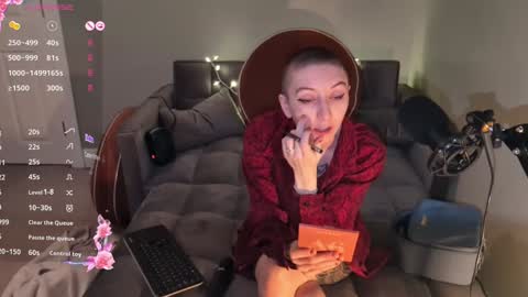 Snapshot of lovelylittlelucyy chatting on 01/25/25, 03:51 lovelylittlelucyy online show from 01/25/25, 03:51